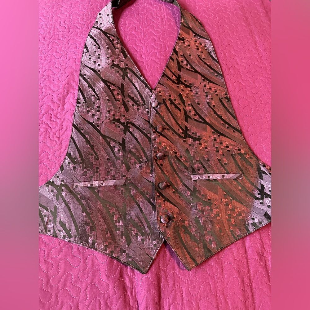 Mens Bracci beautiful black & purple vest  adjustable at neck and back